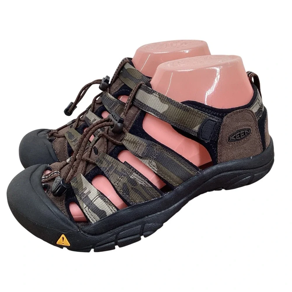 KEEN Newport‎ H2  Waterproof Hiking Water Sport Sandals Camo Green Youth Size 4